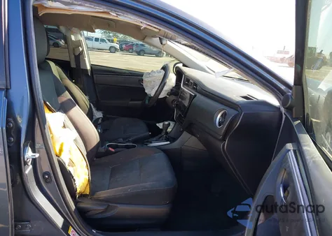 2018 Toyota Corolla Le z USA, uszkodzony, nr VIN 2T1BURHE8JC056311